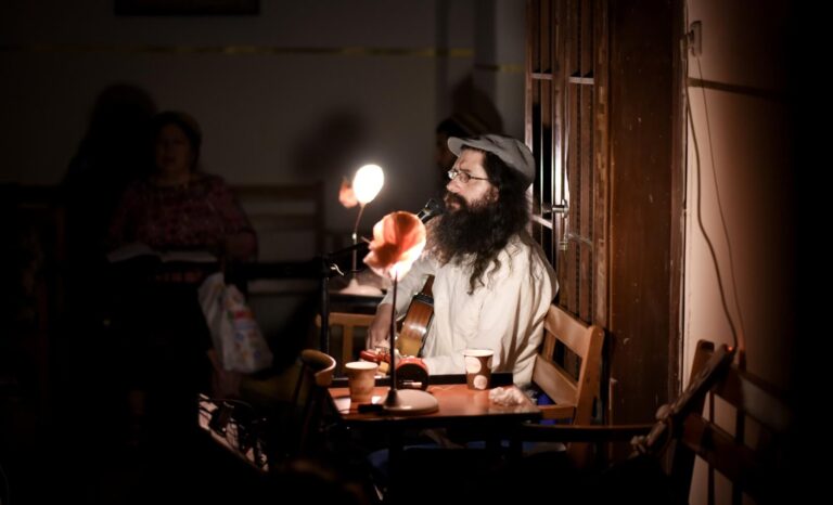 הרב יעקב ורשבסקי פרופיל מהצד